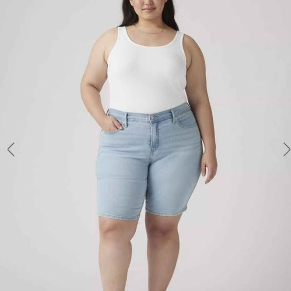 Levi's Shaping Bermuda Shorts Size 16W NWT New